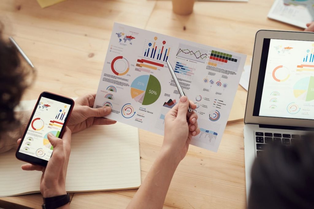 Hvordan skrive engasjerende meta-titler og metabeskrivelser for SEO